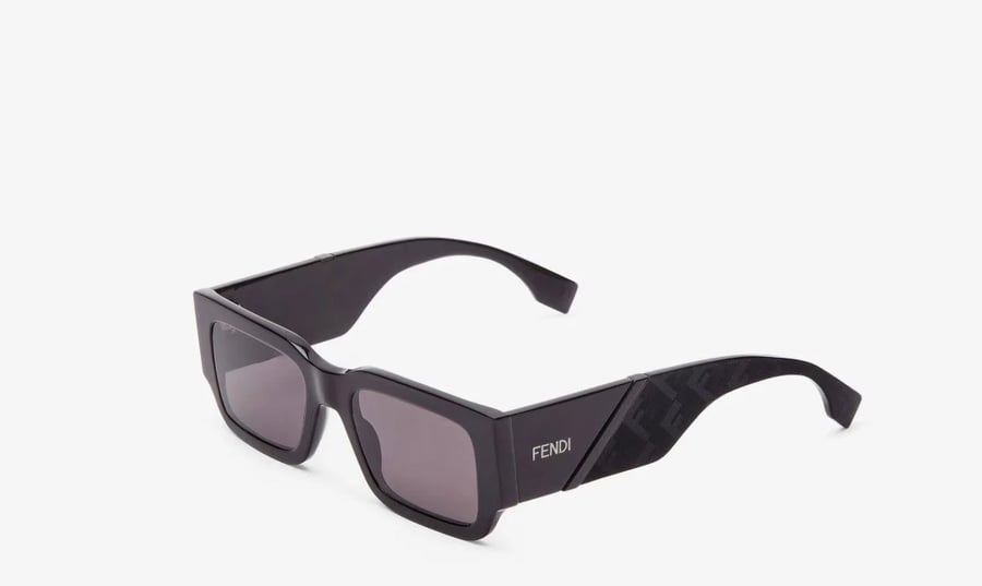 بكج Fendi Diagonal نظارات شمسية من الأسيتات (acetate) باللون الأسود & ساعة قوتشي عسلي