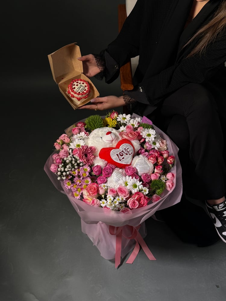 باقه love& كيك