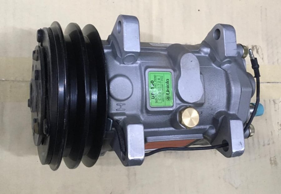 COMPRESSOR UNICLA UP-150 A-2 12V  FN8 V O R REAR EM No13108J  كمبروسر