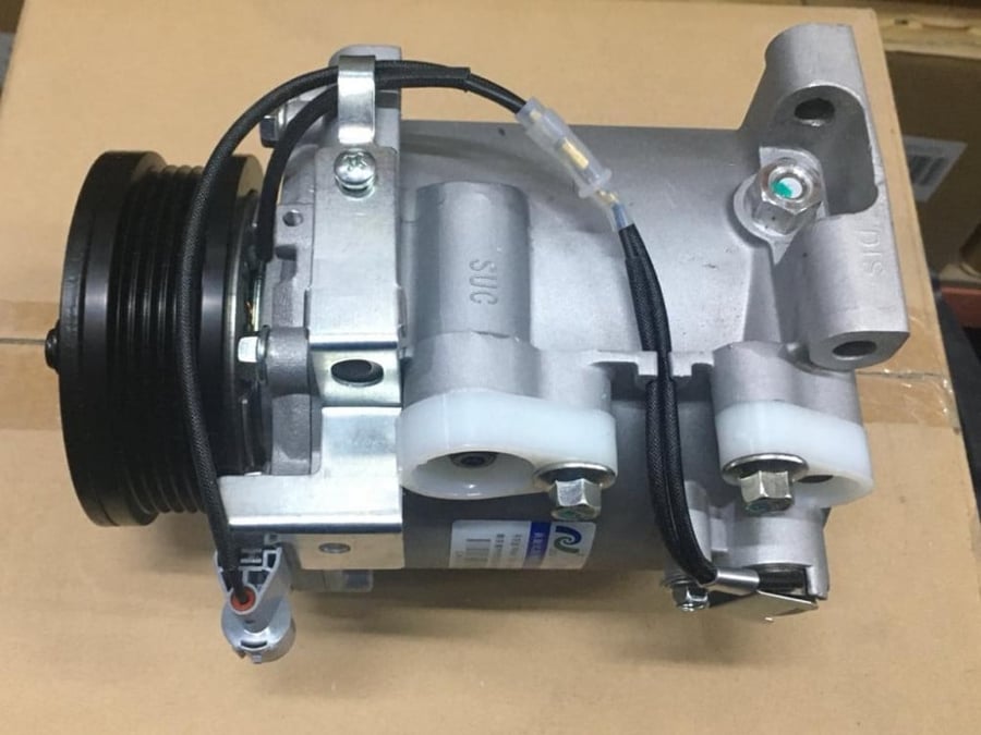 COMPRESSOR MITSUBISHI GALANT No 10013C    كمبروسر متسوبيشي جالنت