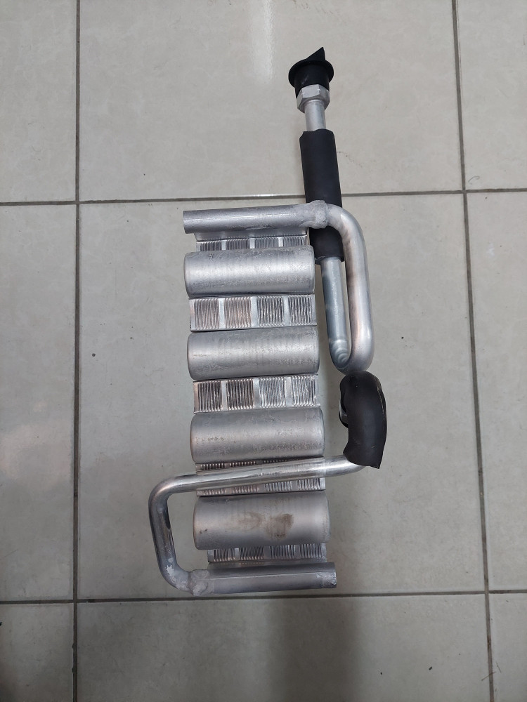 #11342T ثلاجة مكيف هايلكس 01-04 / EVAP COIL TOYOTA HILUX 01-04
