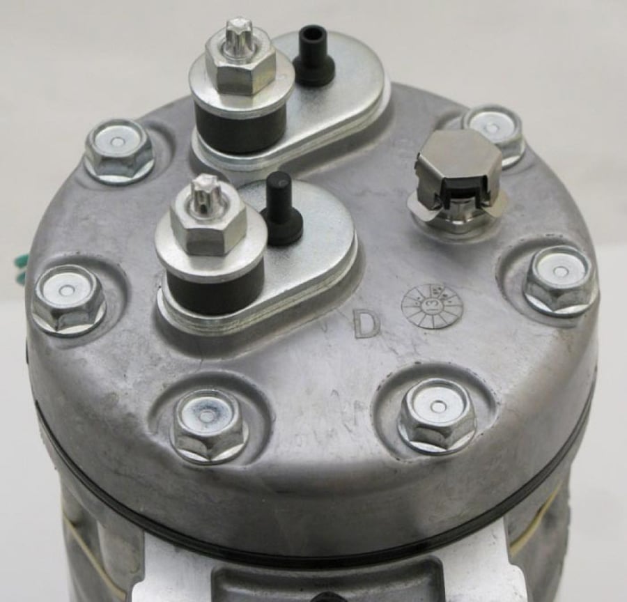 #11606A كمبروسر مكيف كاتر بيلر  / COMPRESSOR CATERPILLAR SD7H15-4095 24V 8PK BACK CON.