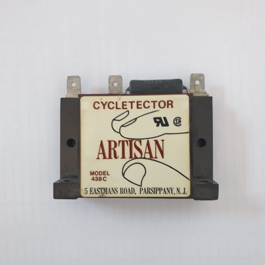 #04272A تايم ريلي ارتيسان / TIME RELAY ARTISA 24V 1 AMP 438C -A-AC-180