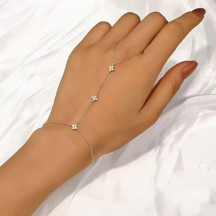 اساور كف تريندي ستار