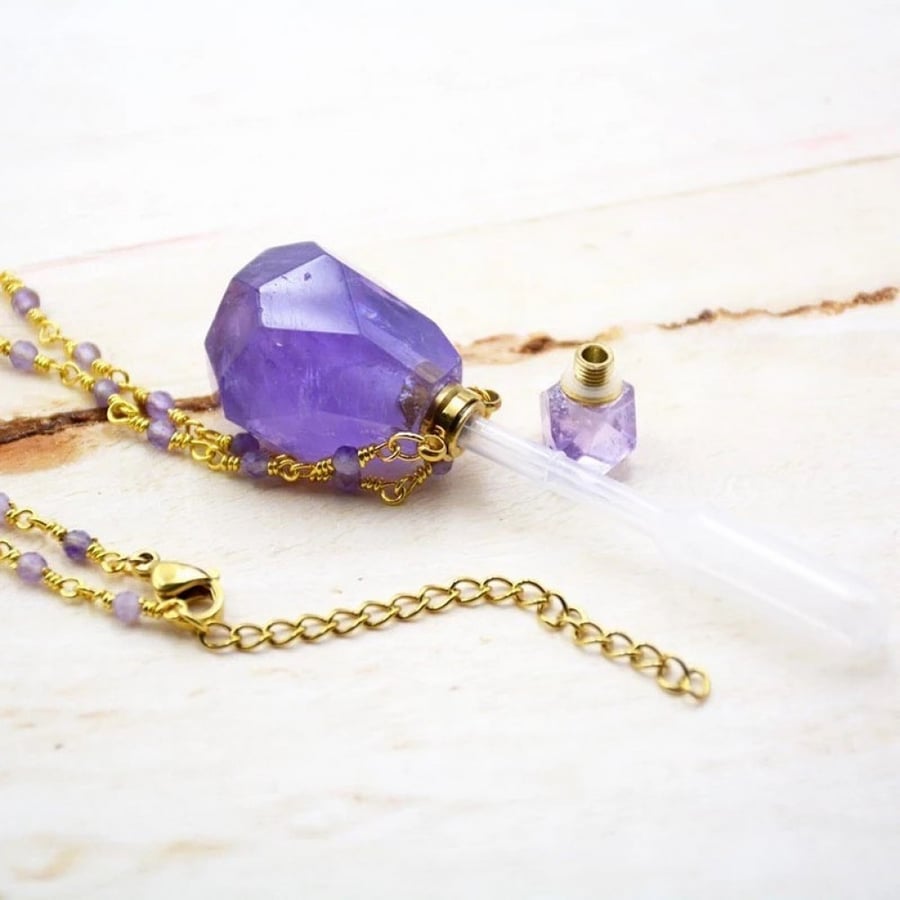 عقد التولة حجر Amethyst