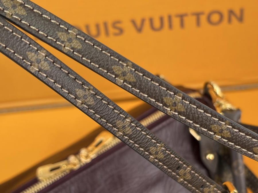 LOUIS  VUITTON