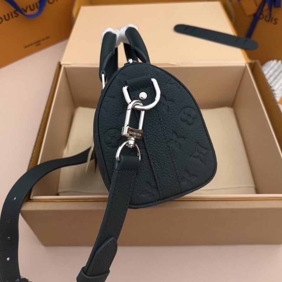 LOUIS  VUITTON