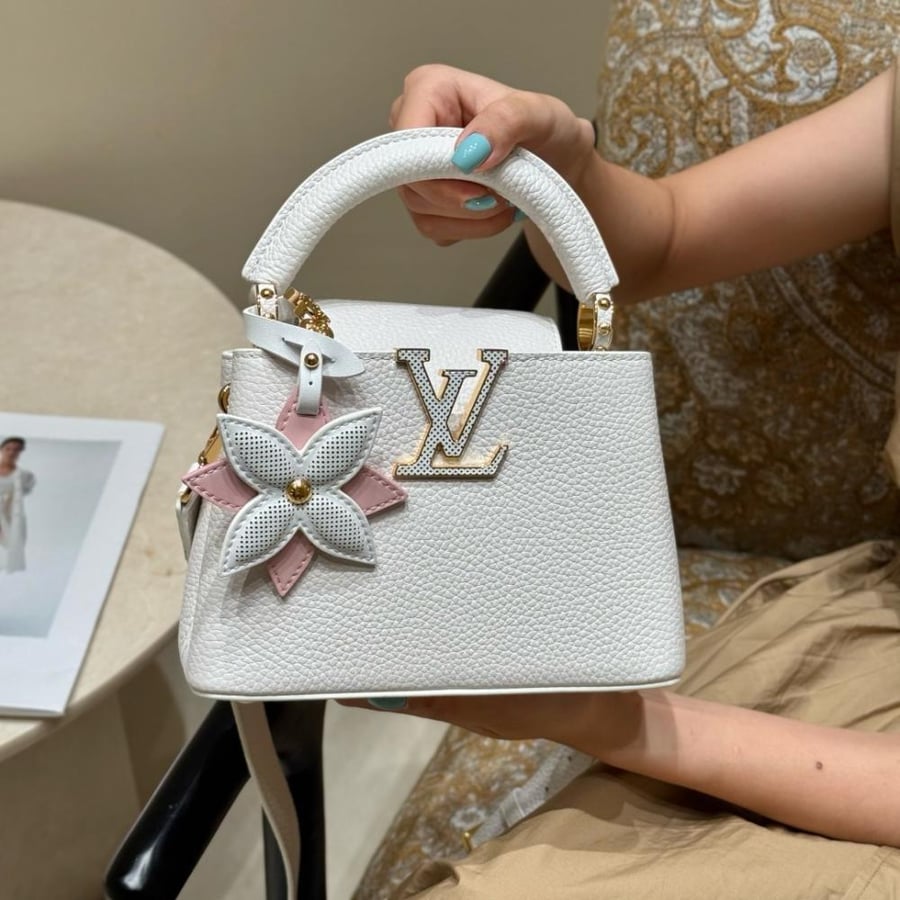 LOUIS  VUITTON