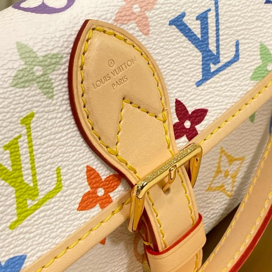 LOUIS  VUITTON
