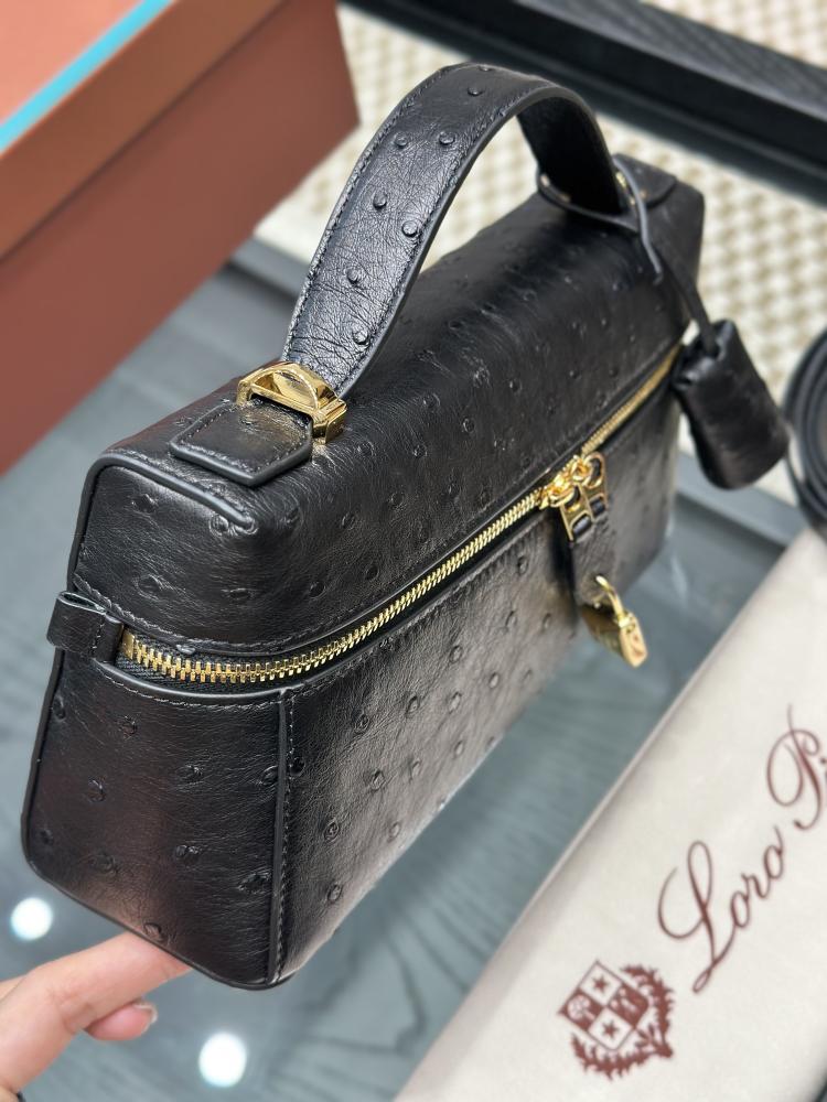 LORO PIANA