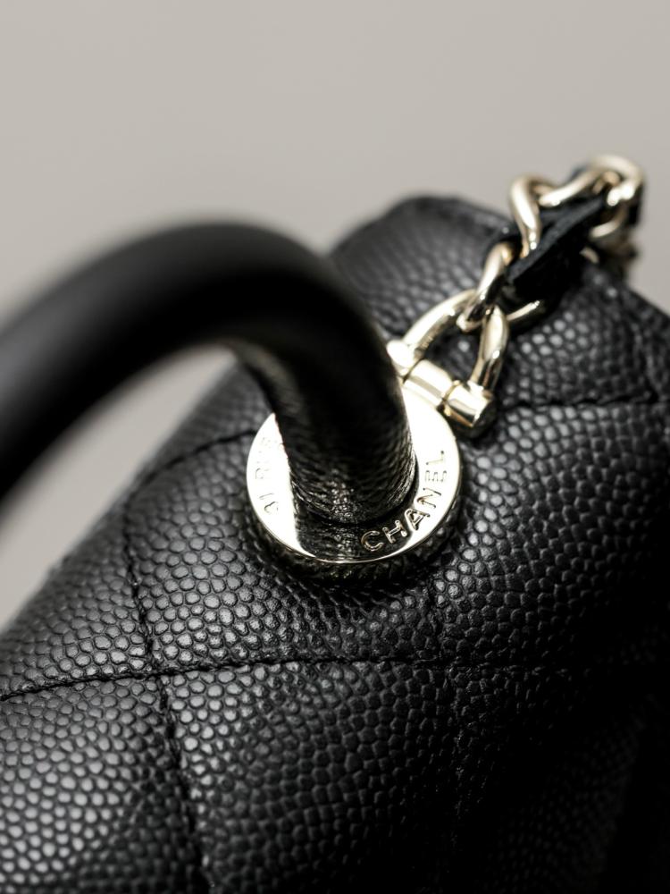 CHANEL -coco handle