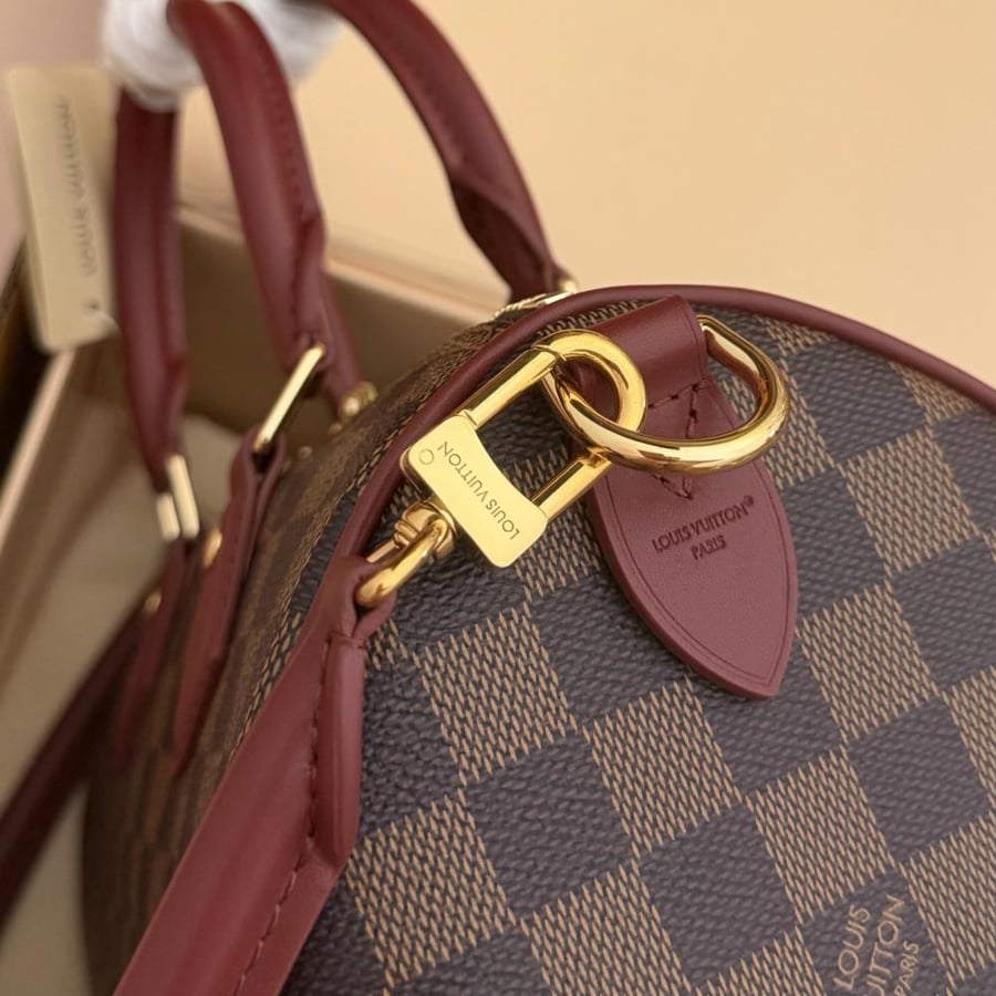 LOUIS  VUITTON