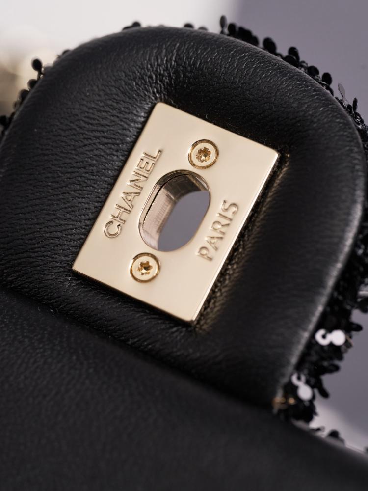 CHANEL
