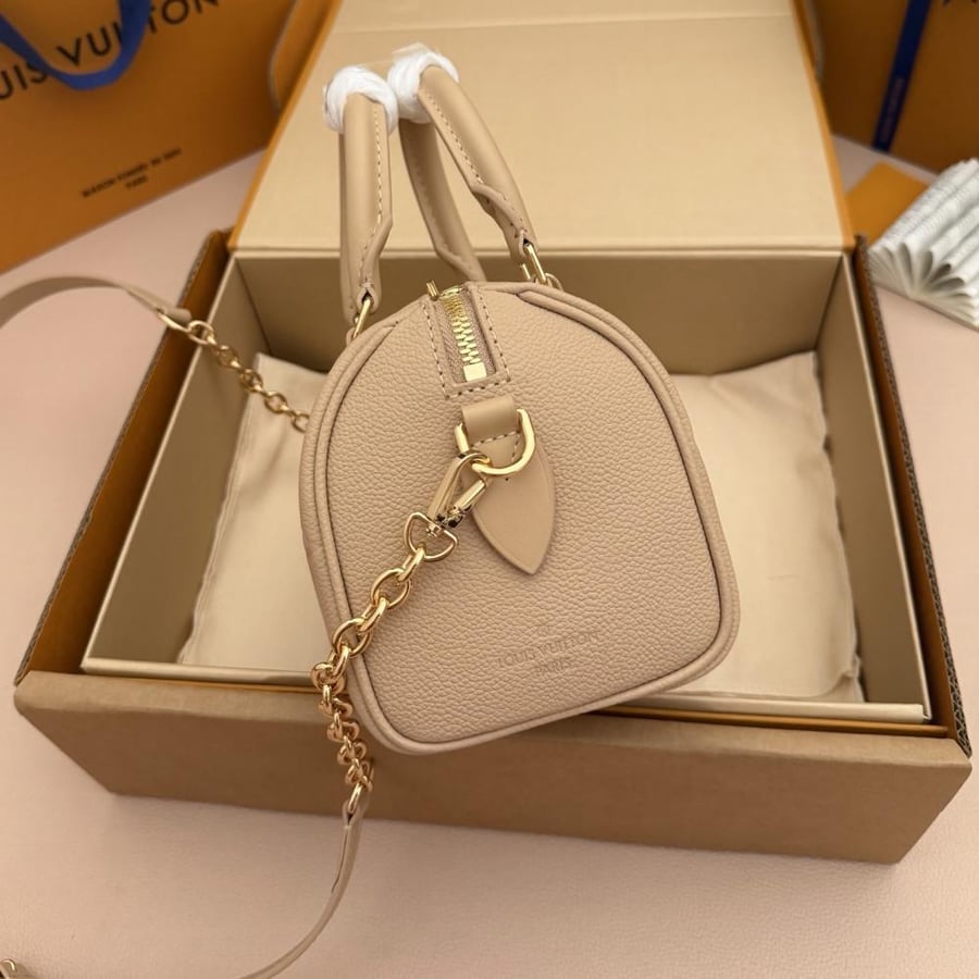 LOUIS  VUITTON