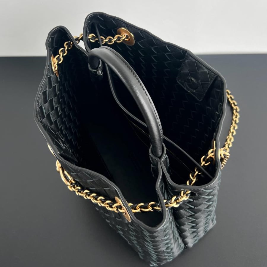 BOTTEGA