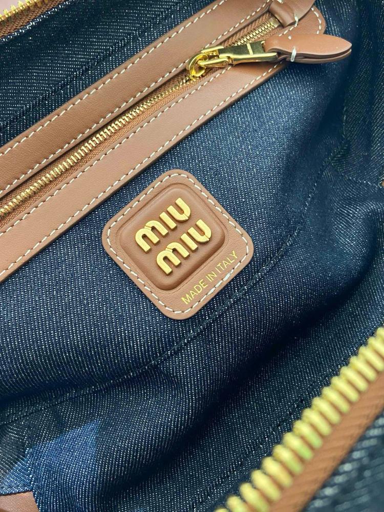 MIU MIU