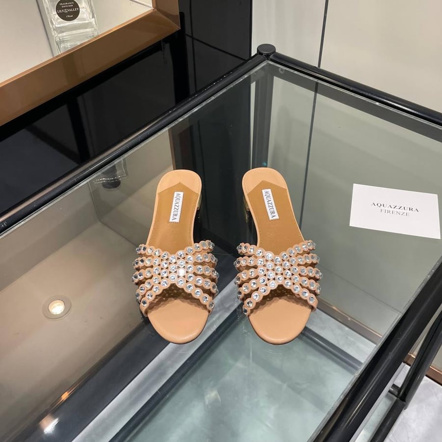 AQUAZZURA