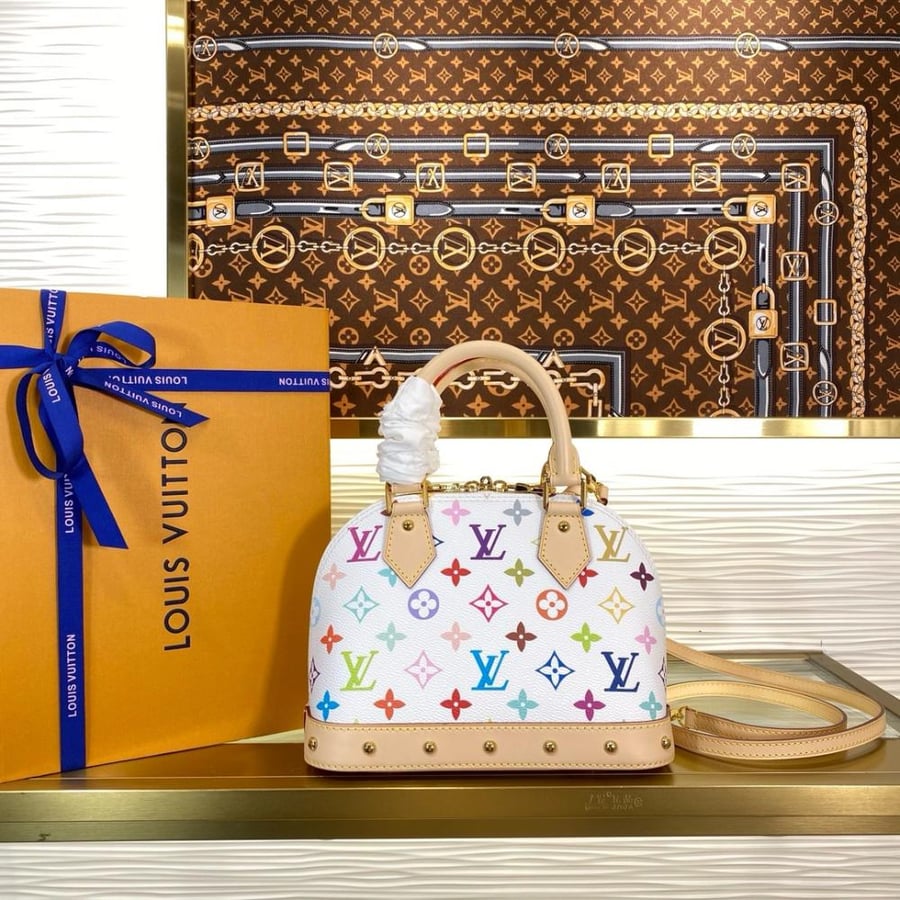 LOUIS  VUITTON