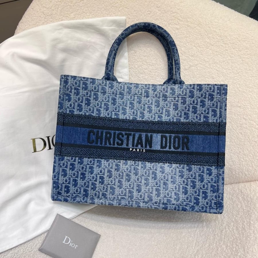 DIOR
