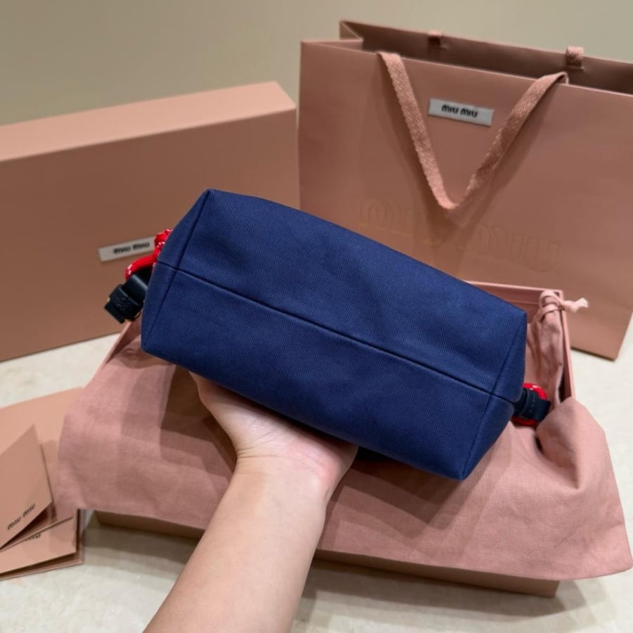 MIU MIU
