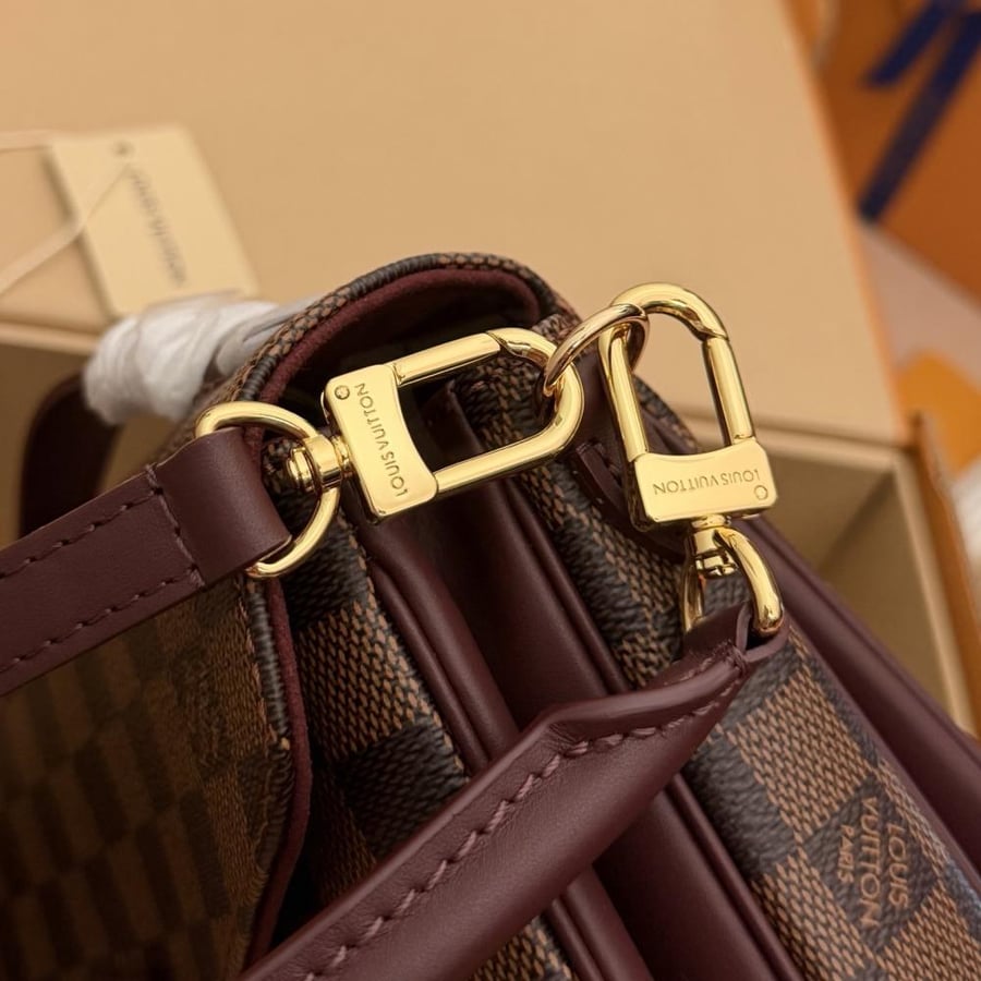 LOUIS  VUITTON
