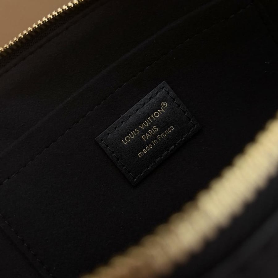 LOUIS  VUITTON