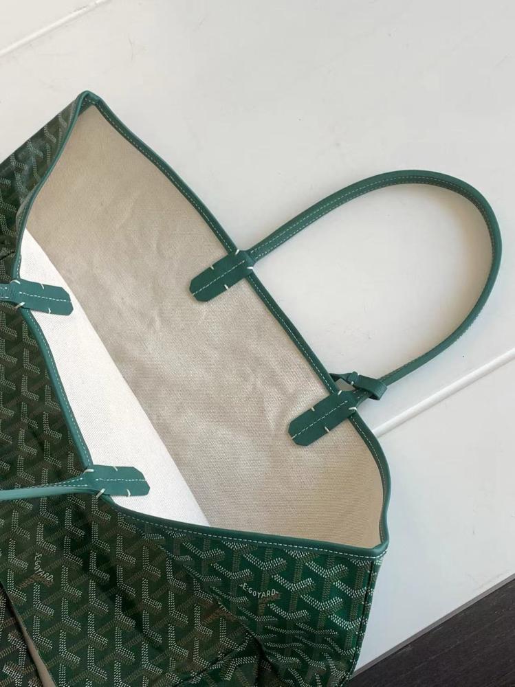 GOYARD