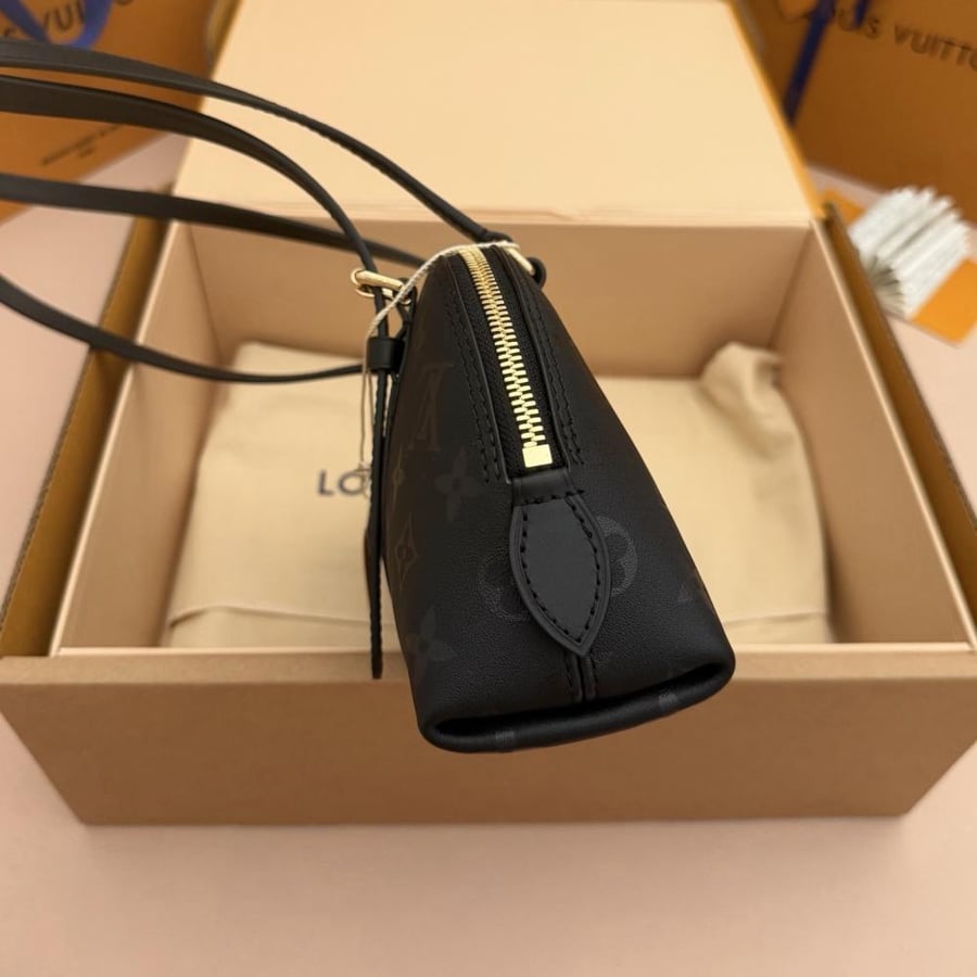 LOUIS  VUITTON