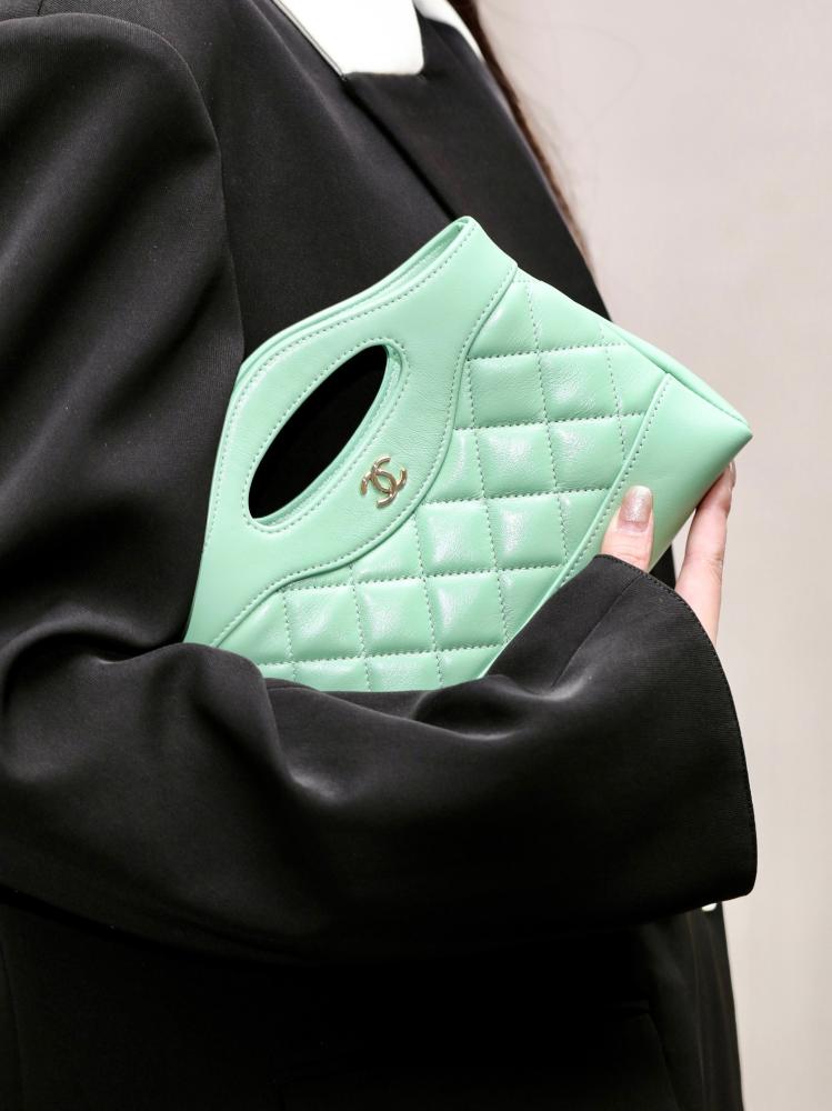 CHANEL