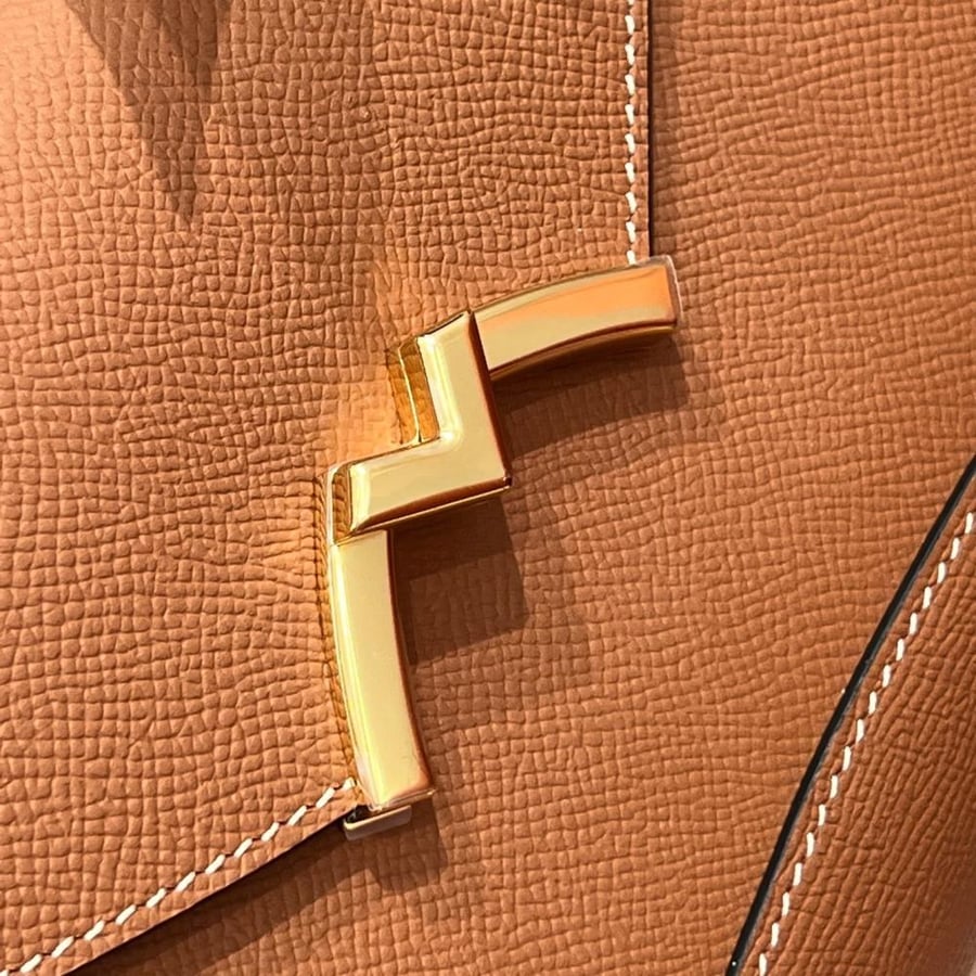 MOYNAT