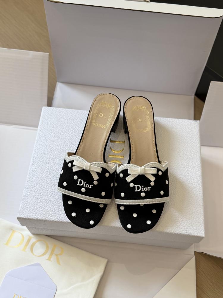 DIOR