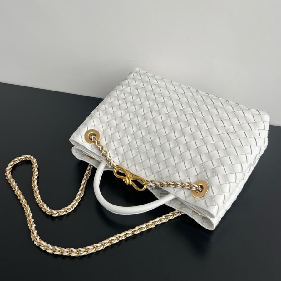 BOTTEGA