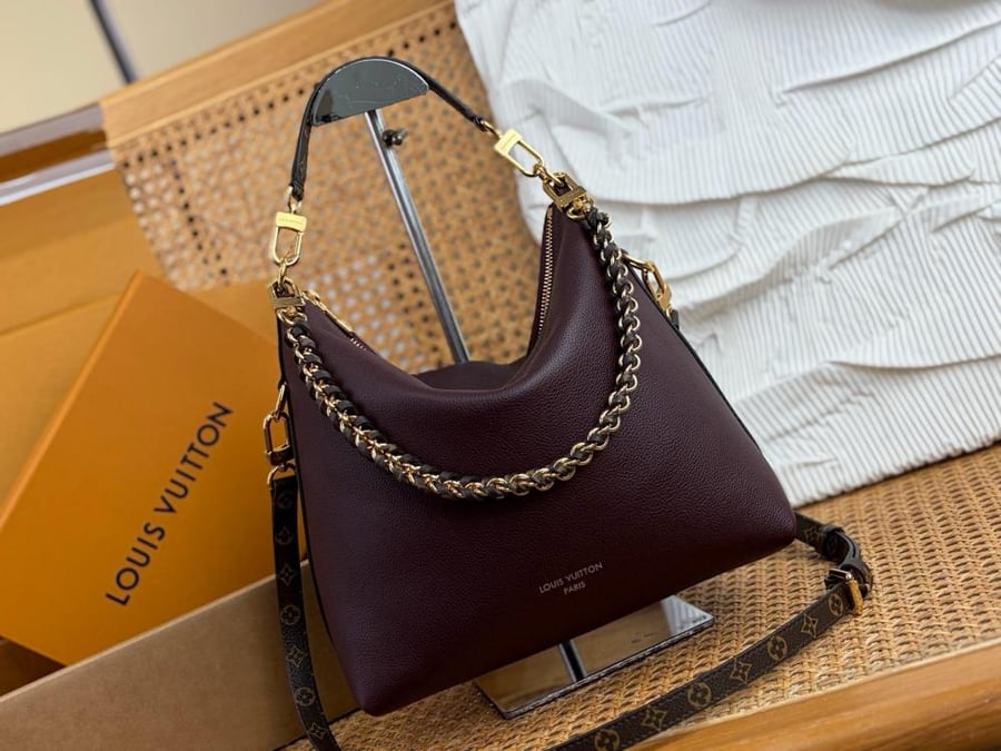 LOUIS  VUITTON