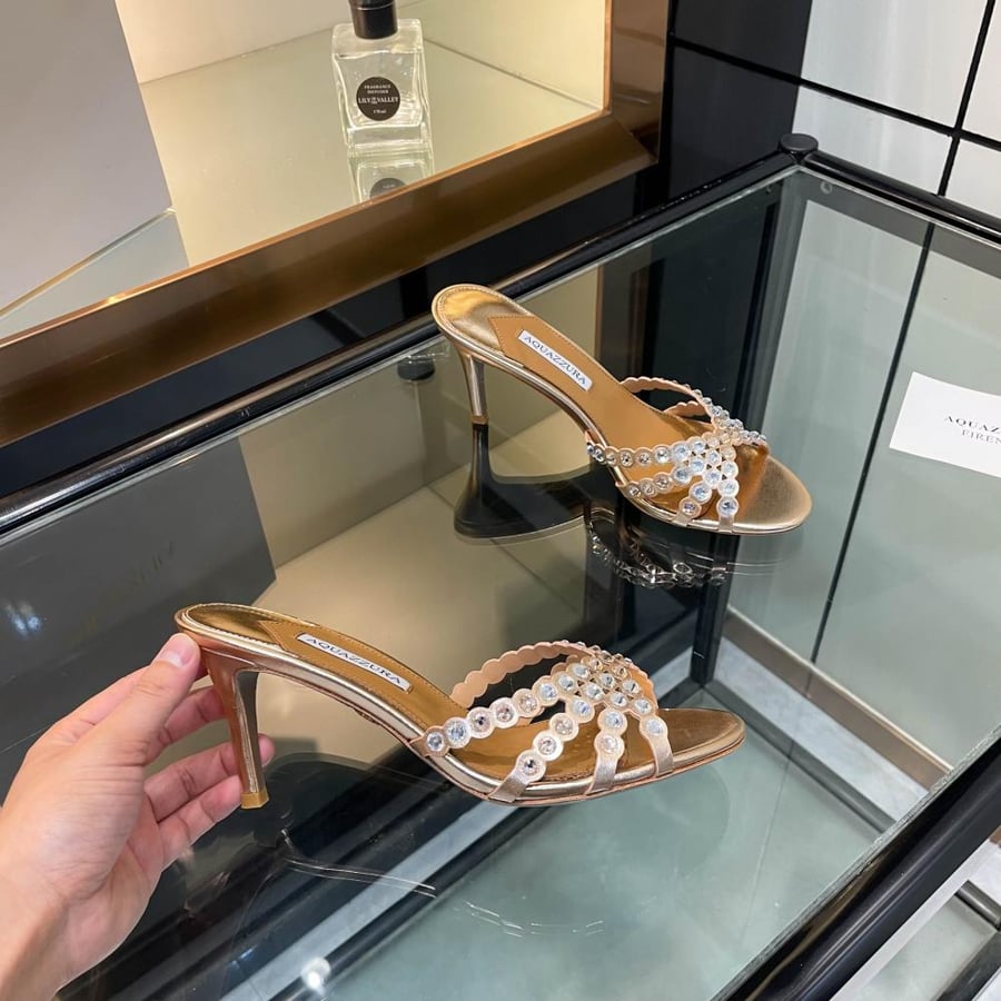 AQUAZZURA