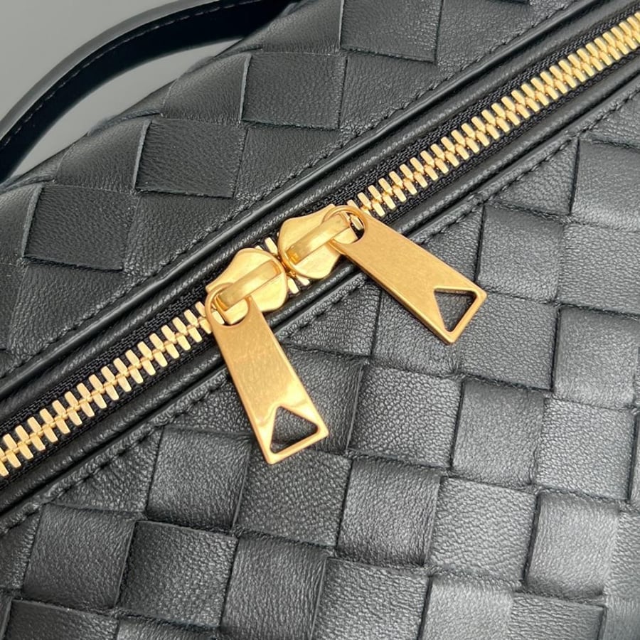 BOTTEGA