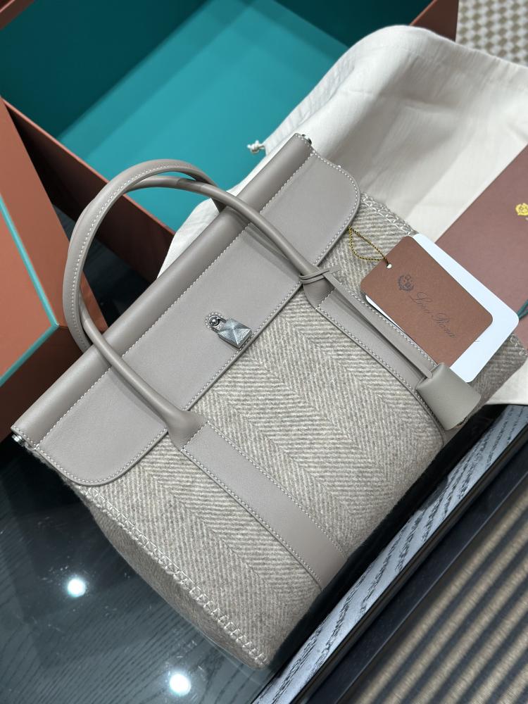 LORO PIANA