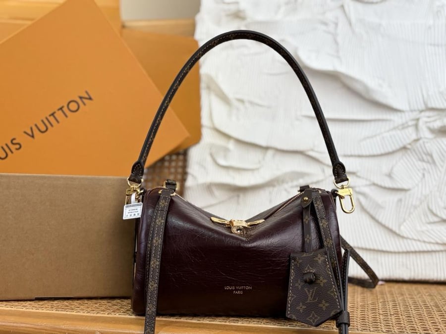 LOUIS  VUITTON