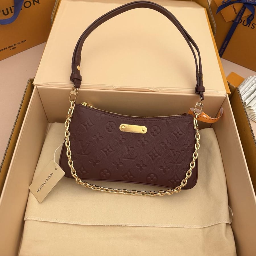 LOUIS  VUITTON