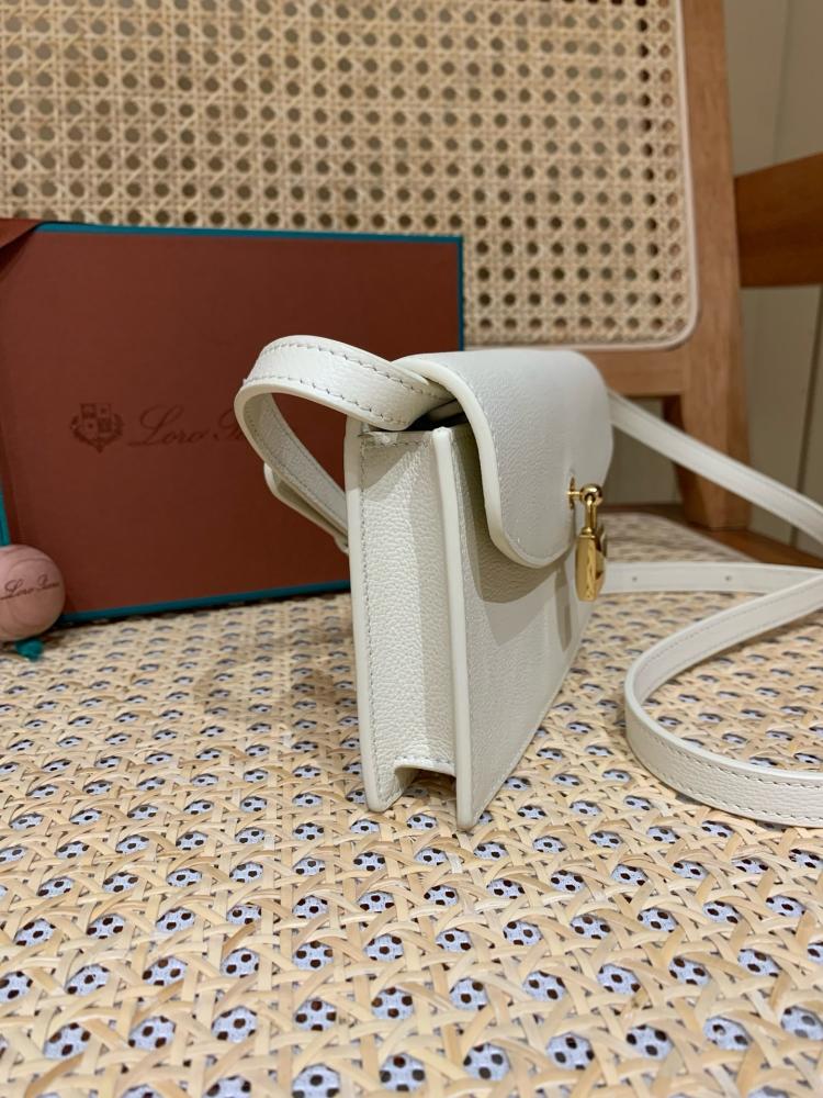 LORO PIANA