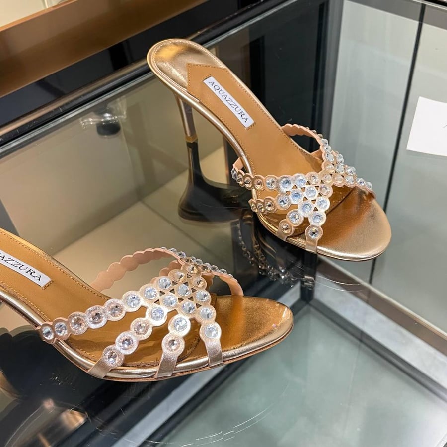 AQUAZZURA