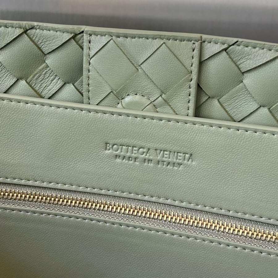BOTTEGA