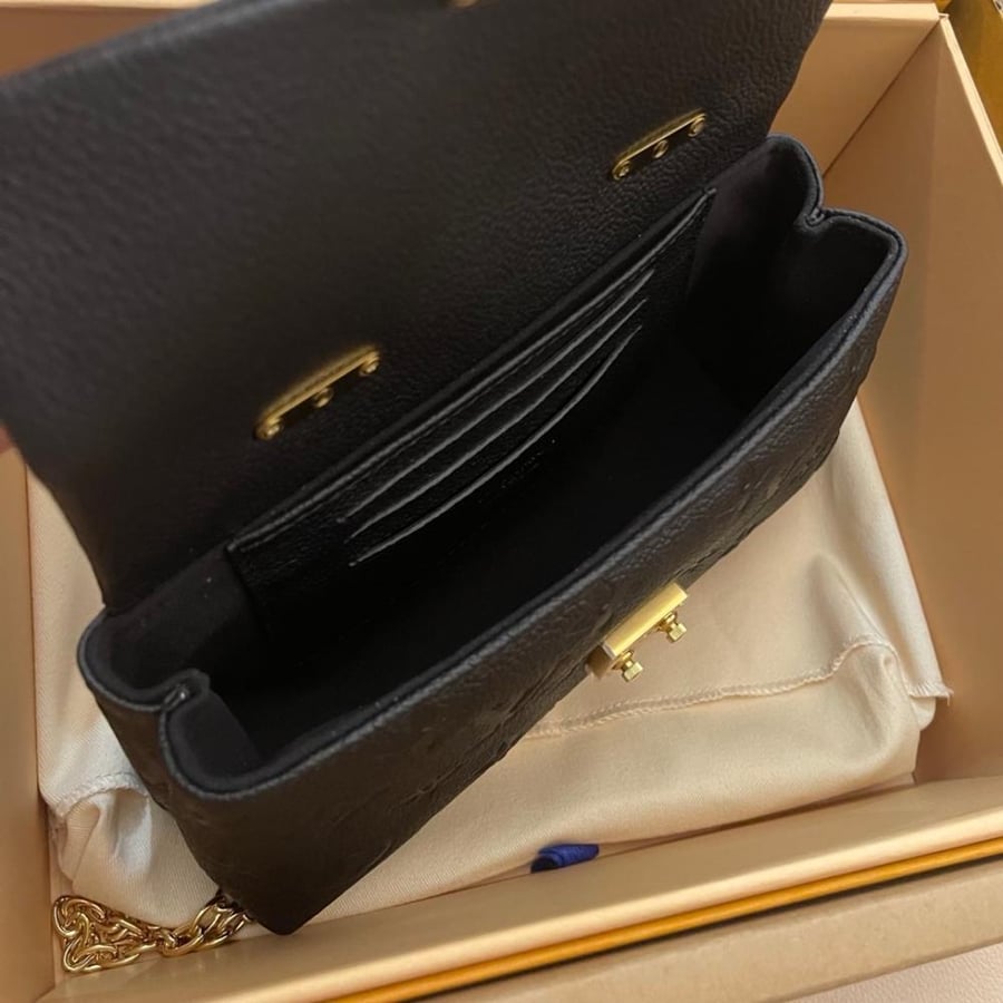 LOUIS  VUITTON