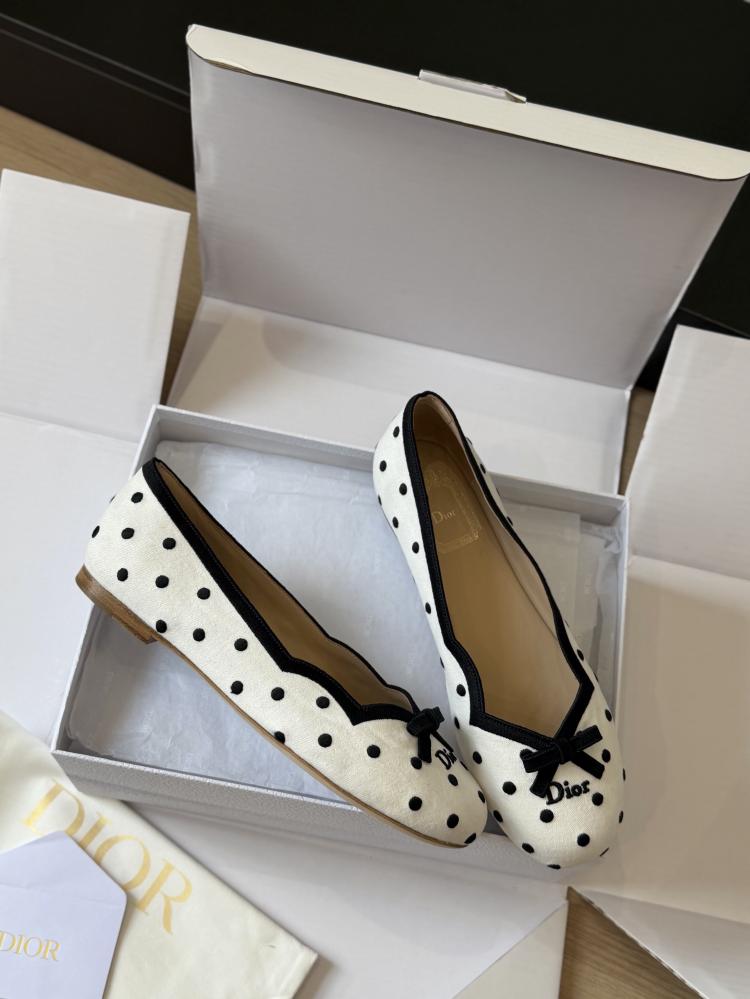 DIOR