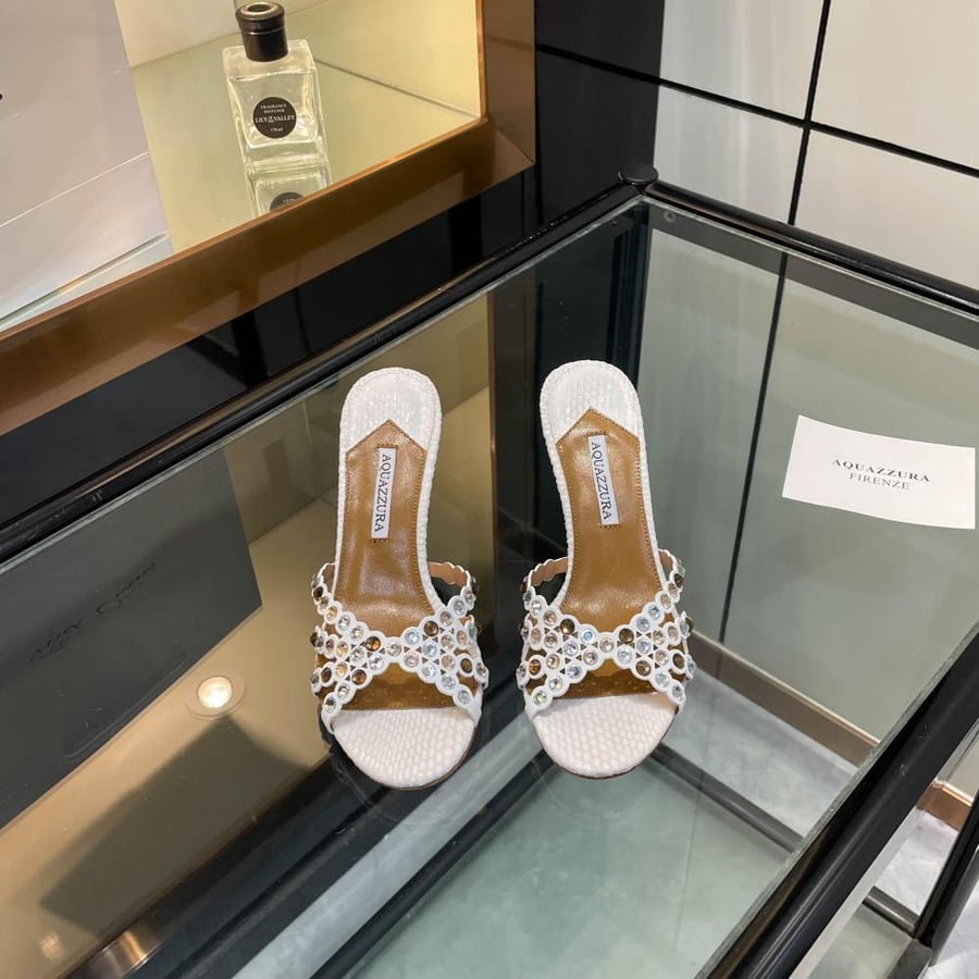 AQUAZZURA