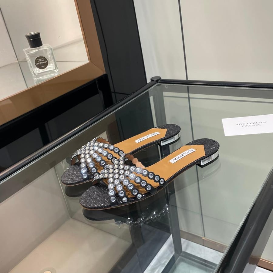 AQUAZZURA
