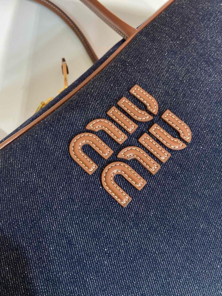 MIU MIU
