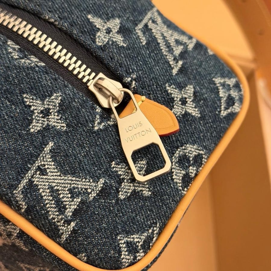 LOUIS  VUITTON