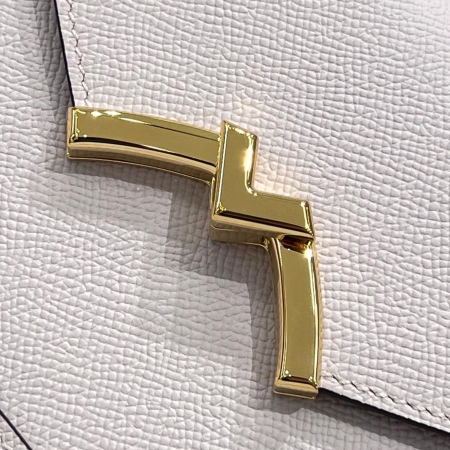 MOYNAT