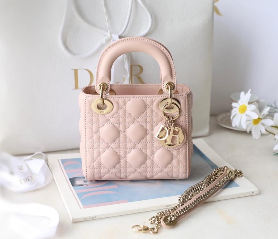 DIOR