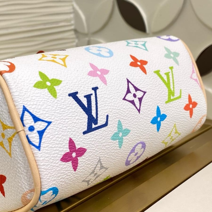 LOUIS  VUITTON